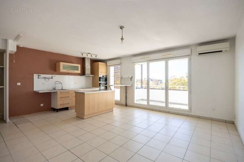 Appartement à MARSEILLE-14E