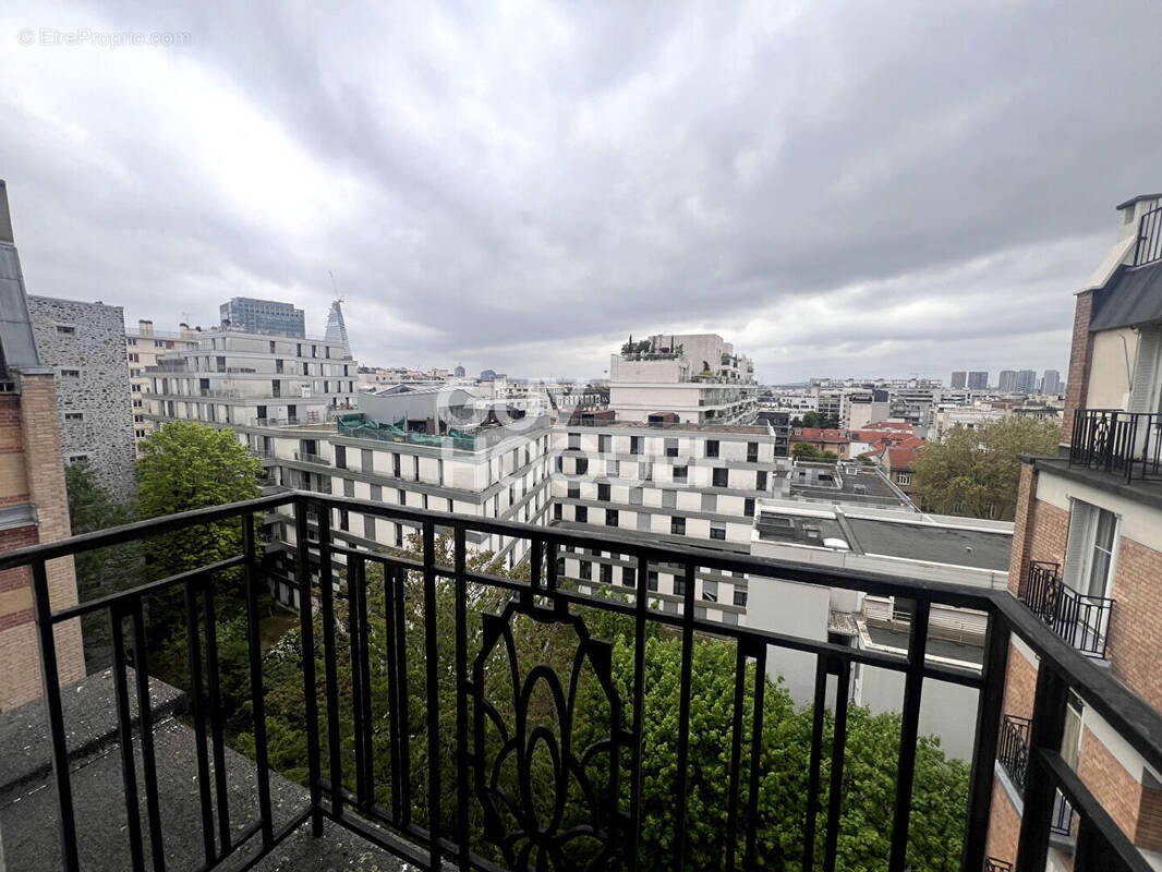 Appartement à PARIS-15E