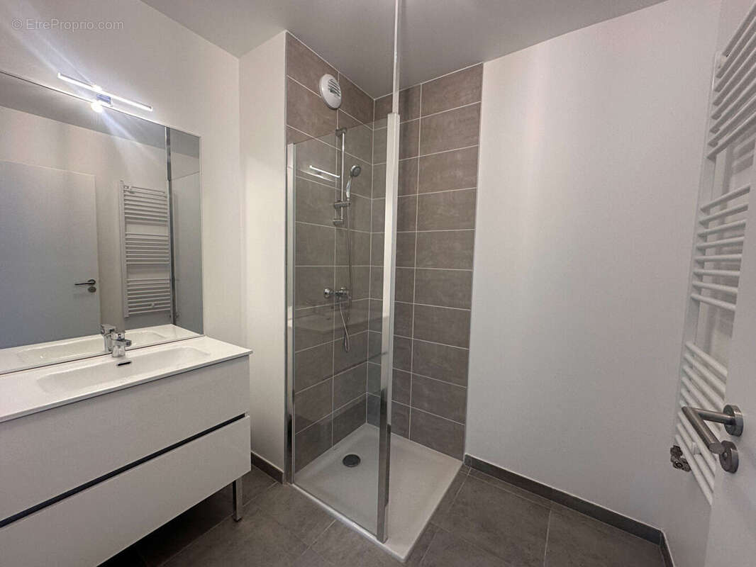 Appartement T4 de standing  77.33 m² - Dernier étage avec 3 terrasses  - Annemasse - photo 13
