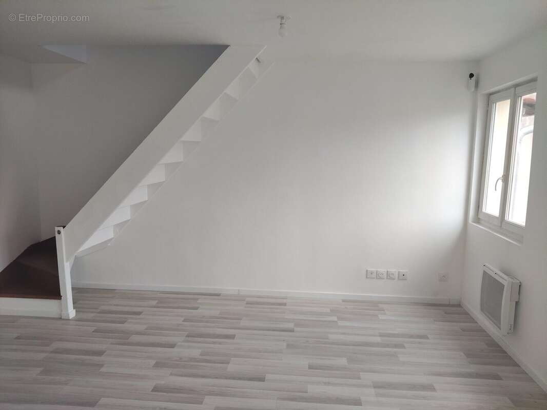 Appartement 42 m² à Caudebec-Les-Elbeuf  - photo 2