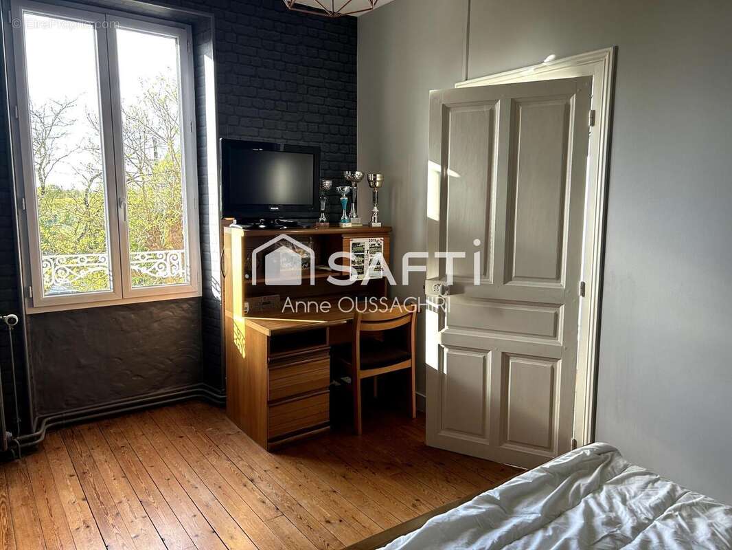 Photo 7 - Maison à AZAY-LE-BRULE