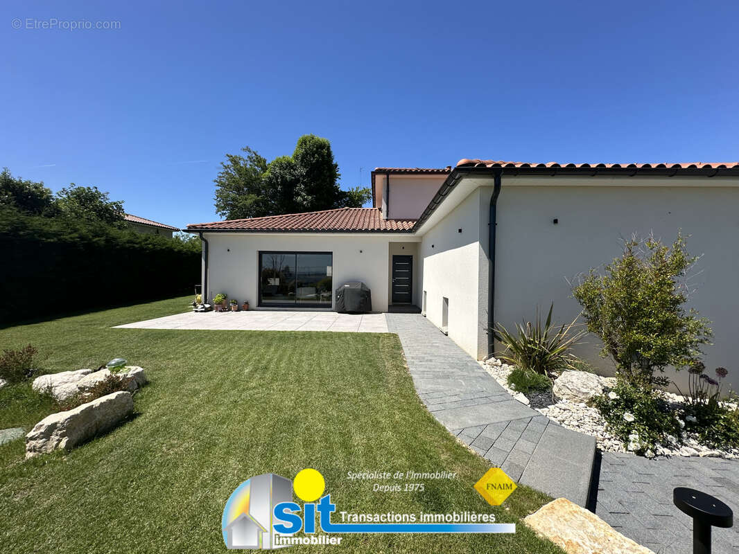 Maison à JARDIN