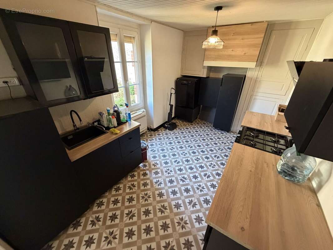 Maison 91 m² à Santranges  - photo 3