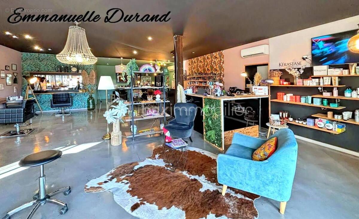 Commerce à SAINT-PAUL-TROIS-CHATEAUX