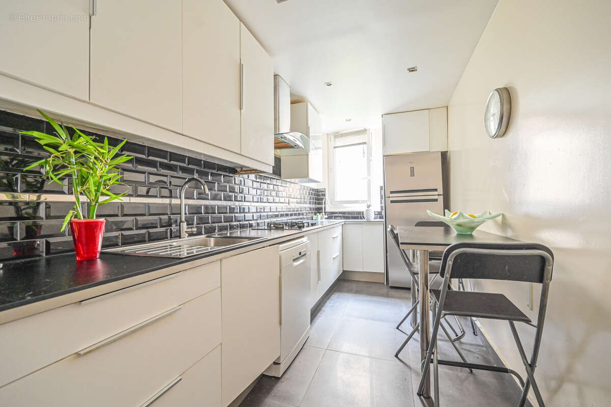 Appartement 80 m² à Creteil  - photo 3