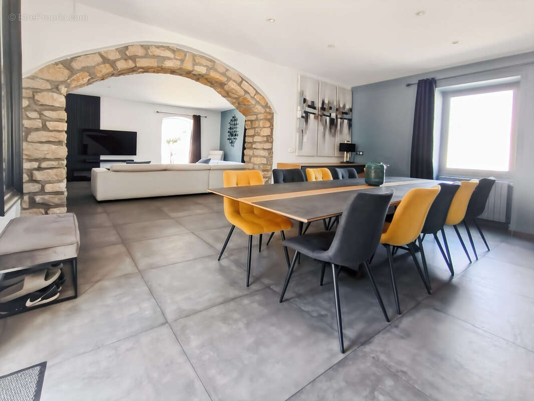 Maison à VILLEFRANCHE-SUR-SAONE