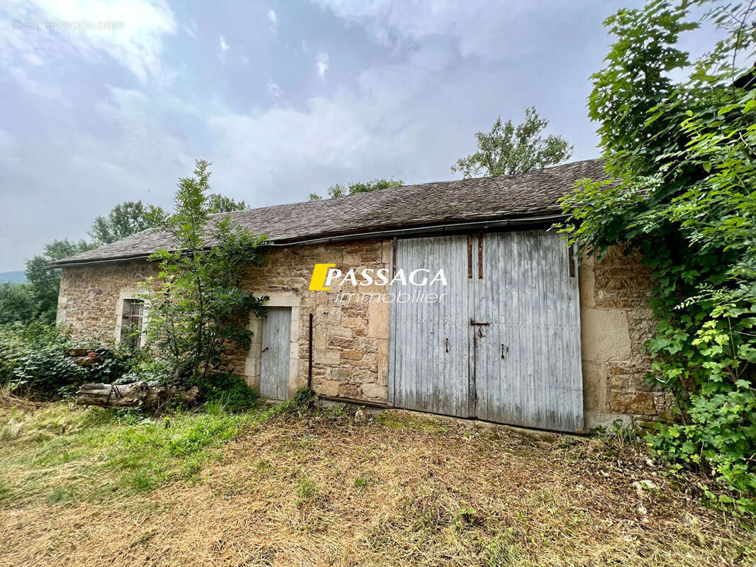 Maison à MONTROZIER