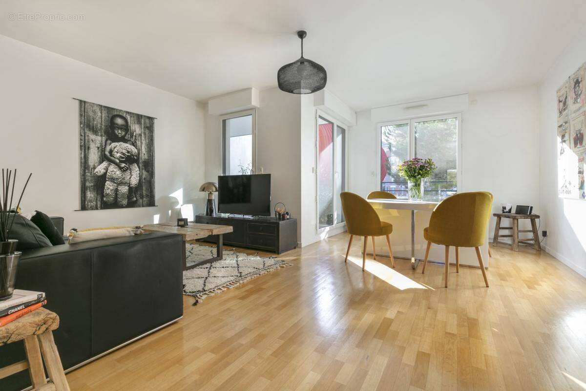 Appartement à ISSY-LES-MOULINEAUX