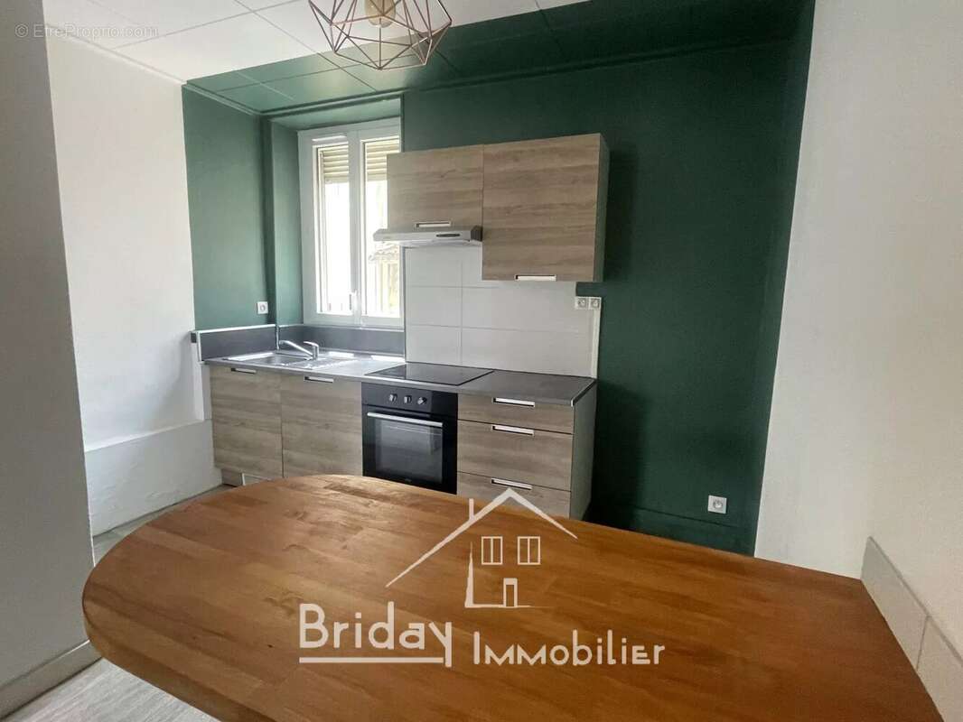 Appartement à SAINT-SYMPHORIEN-D'OZON