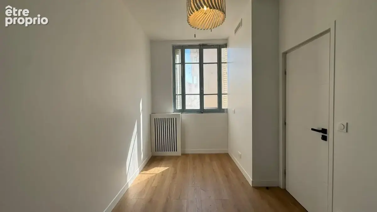 Nice – libération – superbe 3 pièces rénové – immeuble art déco à vendre - photo 3