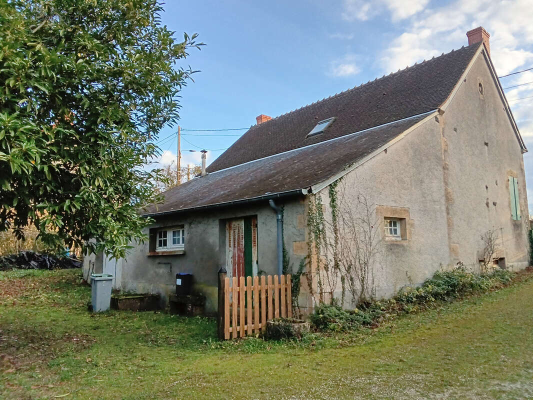 Maison à CHASSY