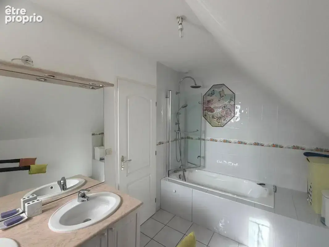 Maison 6 pièces + dépendance aménagée - photo 9