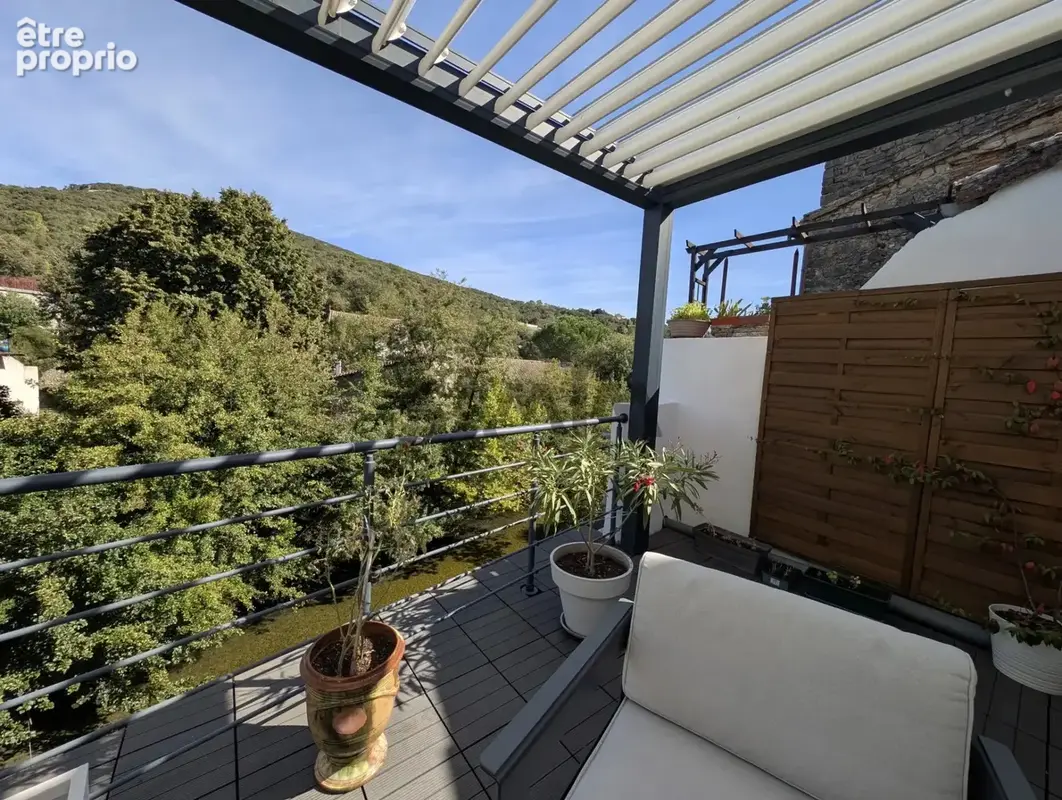 À vendre- maison de village  avec roof top et jaccuzi- st hi - photo 12