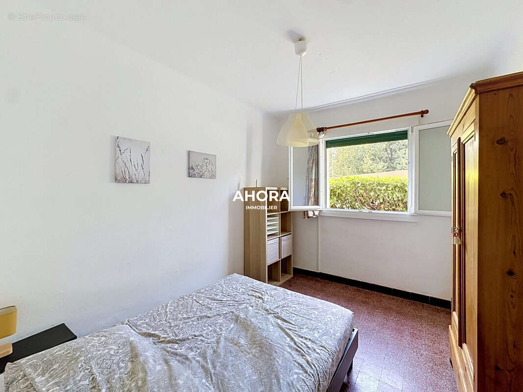Appartement 57 m² à Marseille-8e  - photo 4
