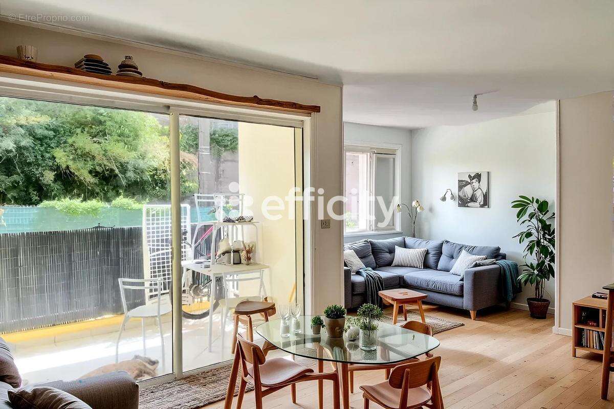 Appartement à SAINTE-MARIE