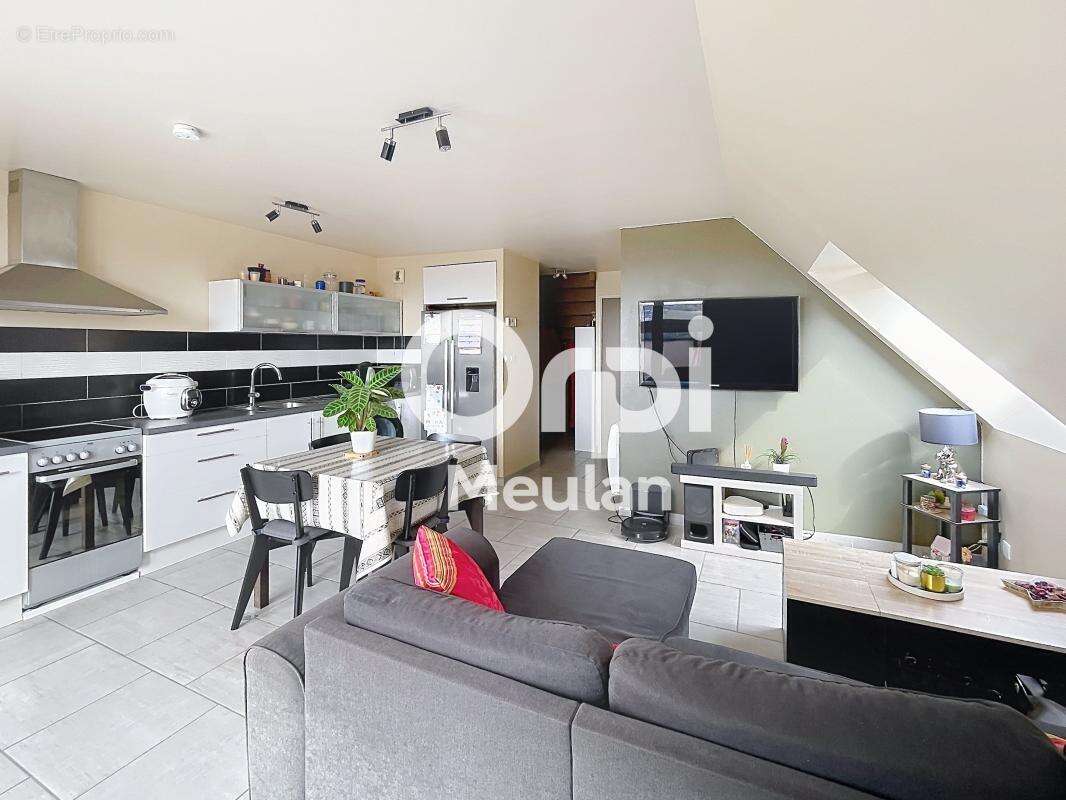 Appartement à MEULAN