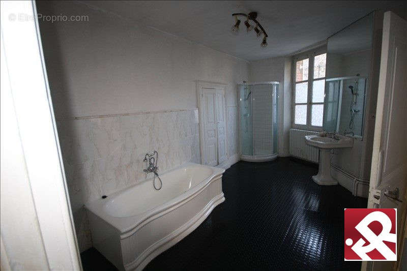 Maison à SAINT-VAURY