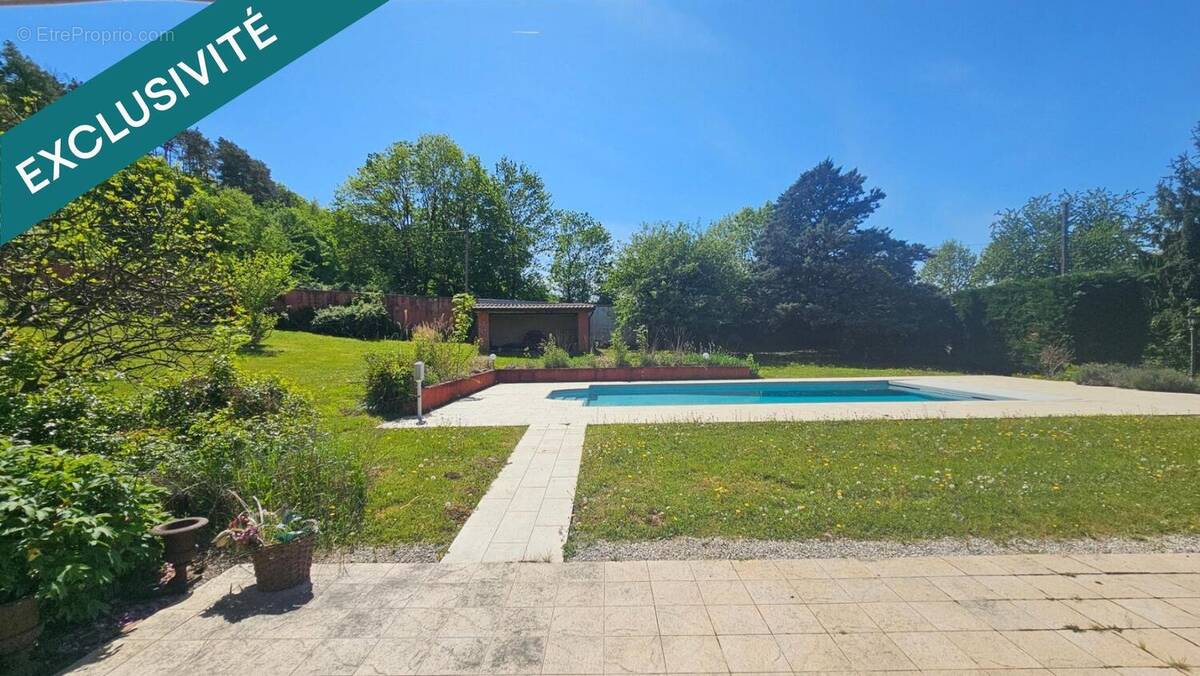 Photo 1 - Maison à MONTFERRAND-LE-CHATEAU