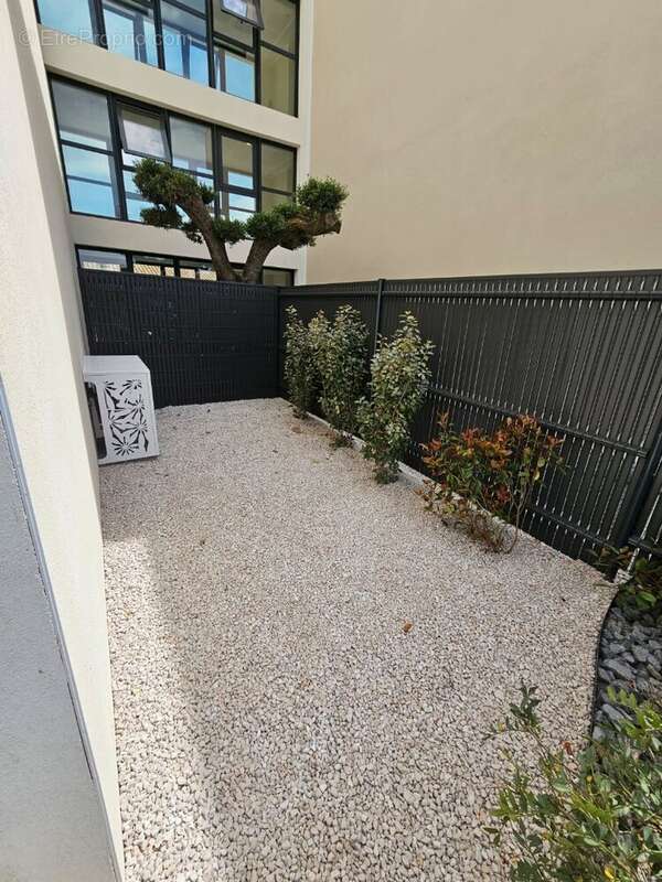 Appartement à SAUVIAN