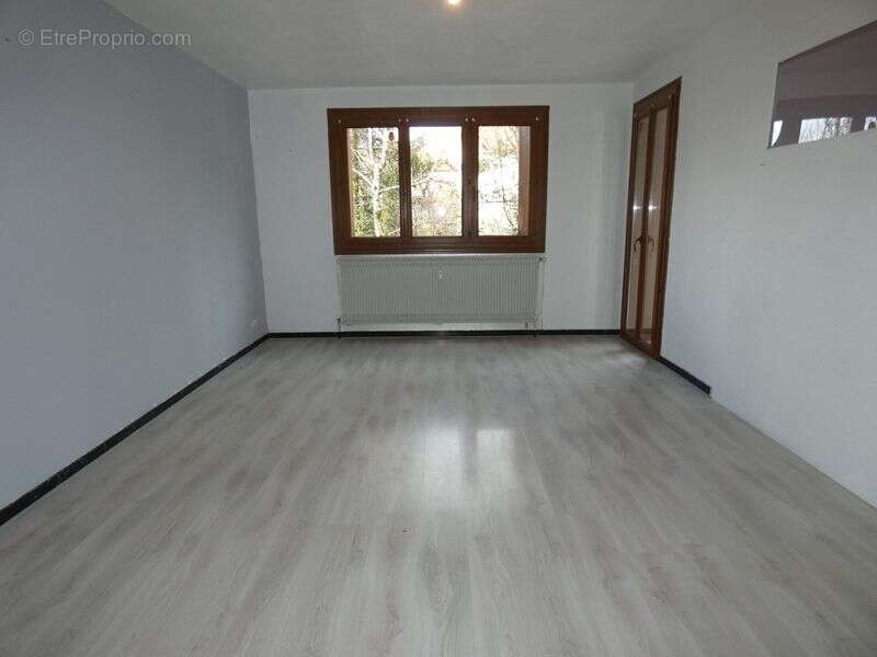 Appartement à VEYNES