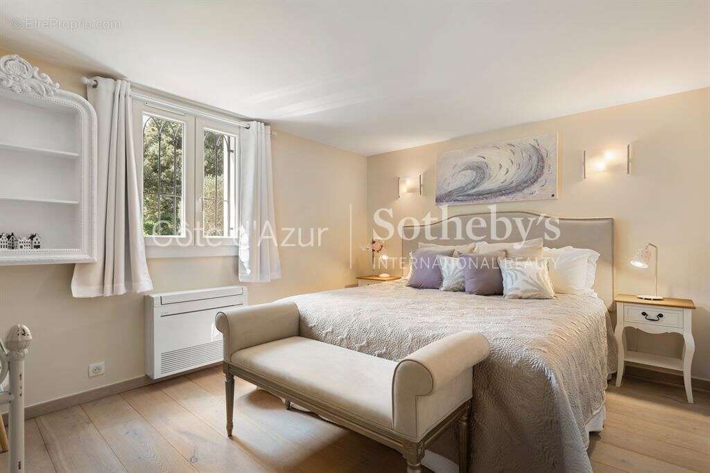 Maison à MOUGINS