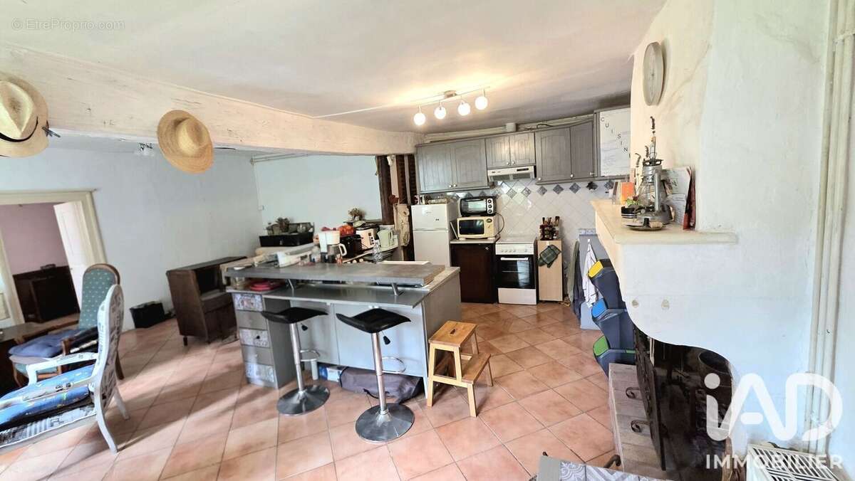 Maison 89 m² à Chalais  - photo 2