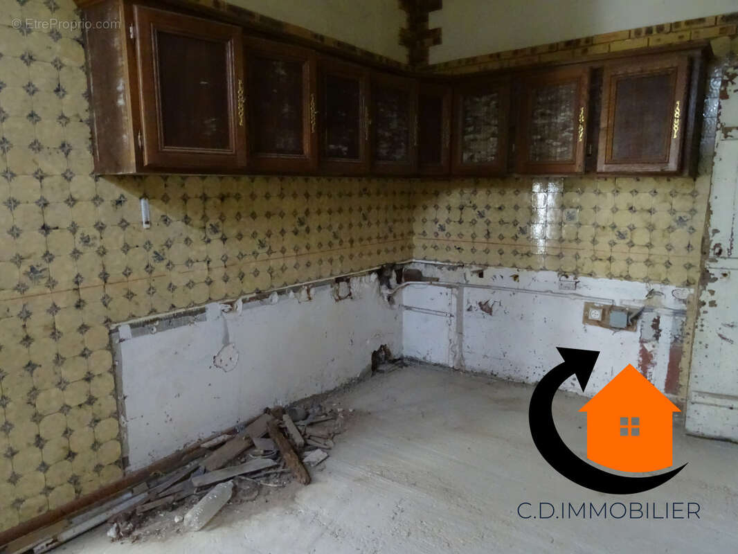 Maison à CHAMPROND-EN-GATINE