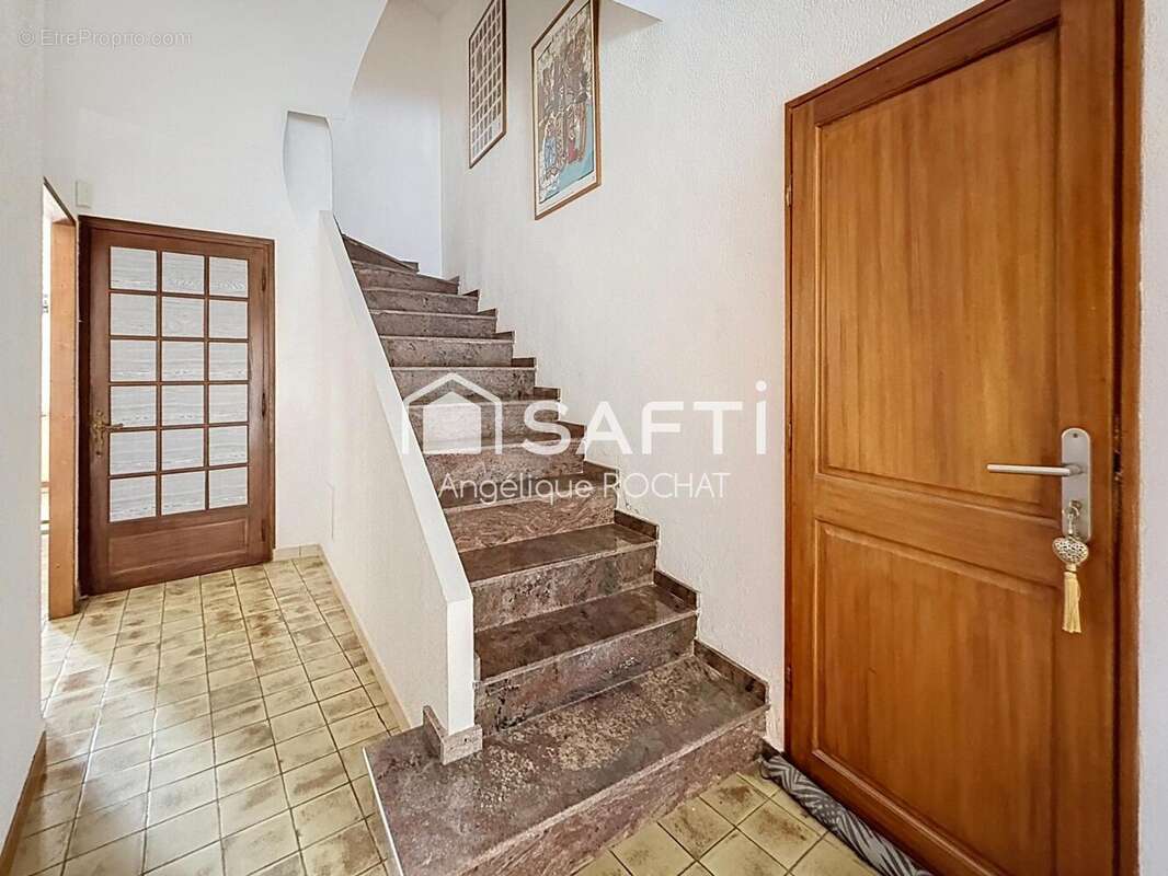 Maison 183 m² à Magalas  - photo 6