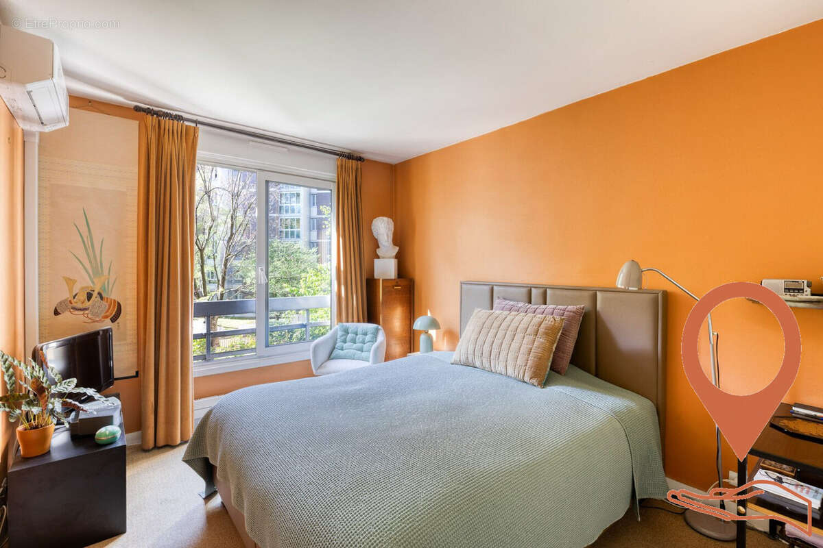 Appartement à PARIS-17E