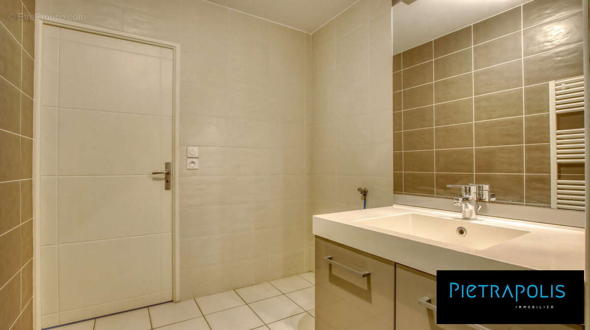 Appartement à LYON-8E