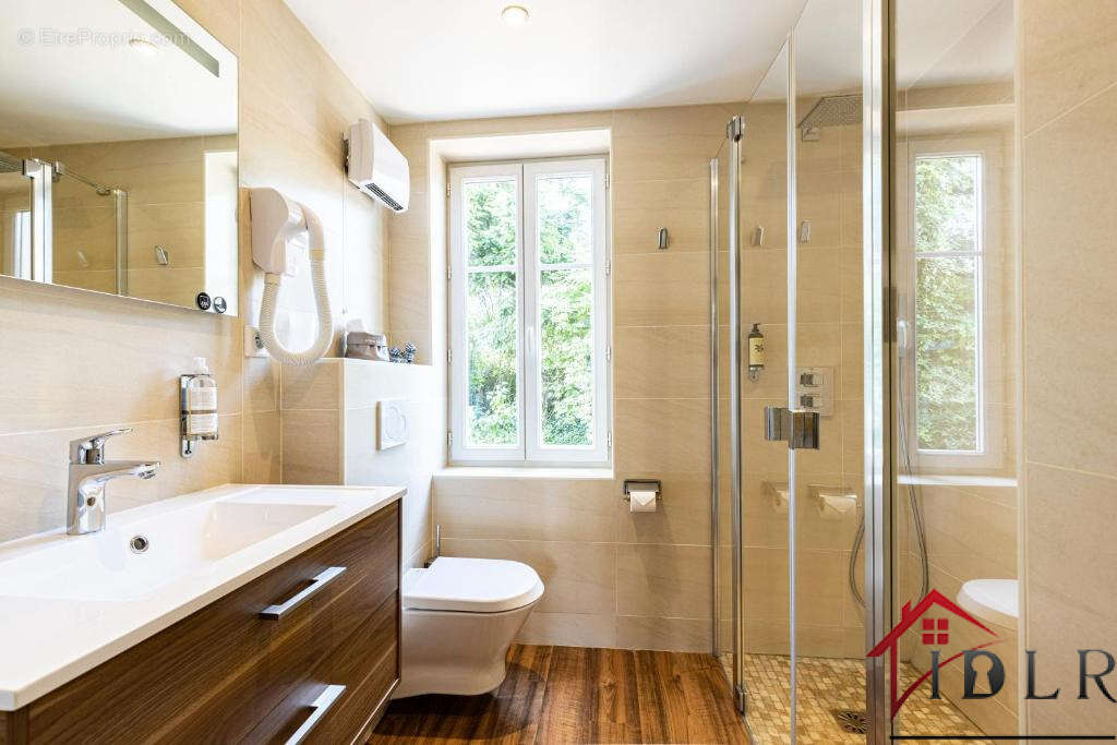 Commerce à VERDUN-SUR-LE-DOUBS