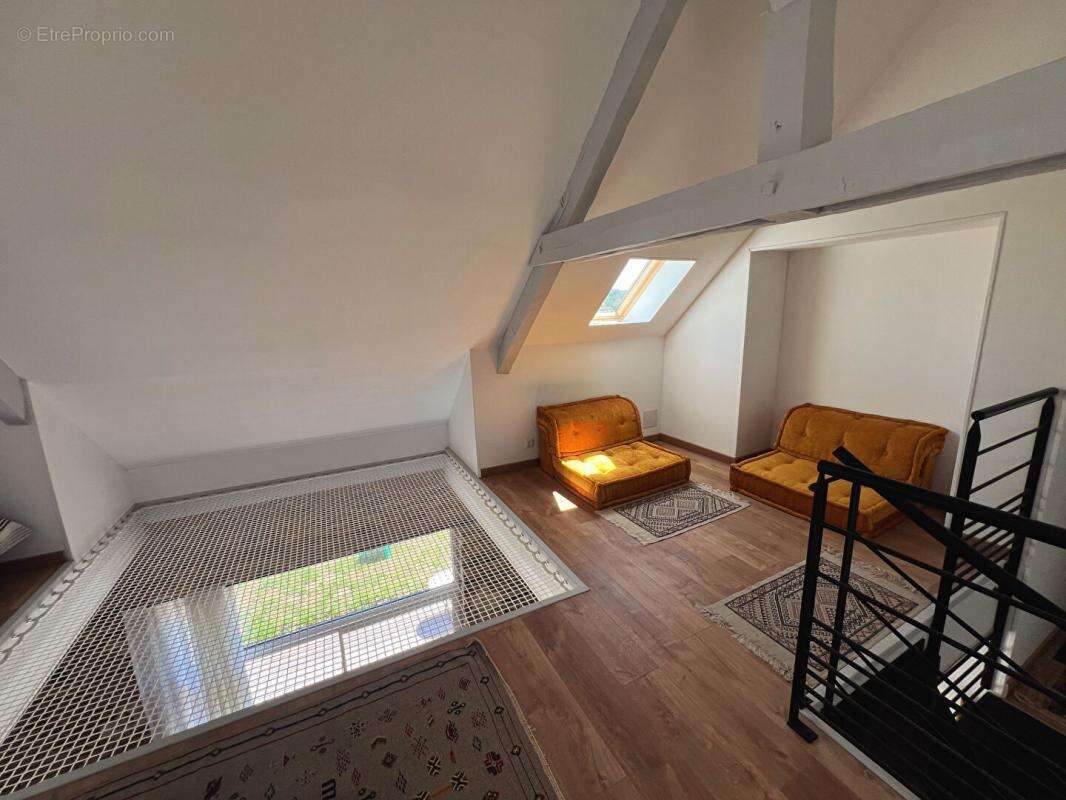 Maison Sarrazac 7 pièce(s) 265 m2 - photo 6