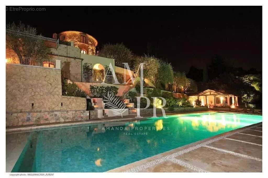 Maison à MOUGINS