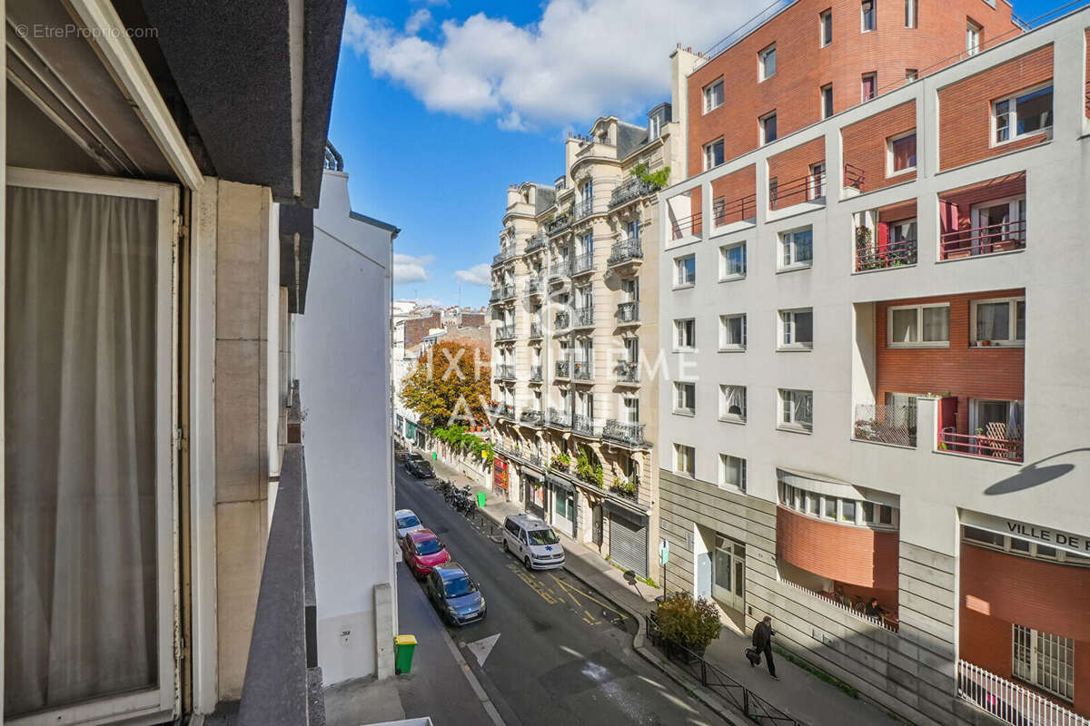 Appartement à PARIS-18E