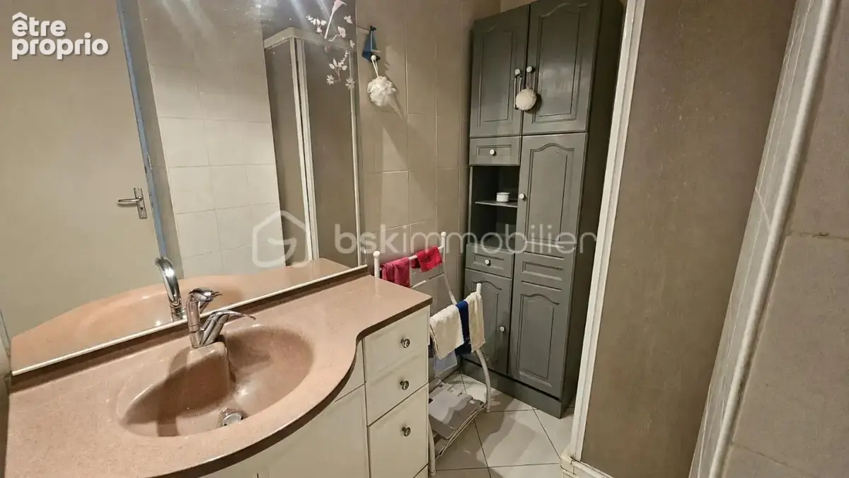 Appartement T3 75 m² + cave et garage - photo 13