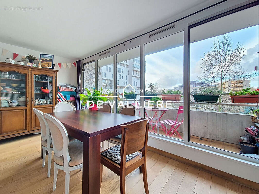 Appartement à NANTERRE