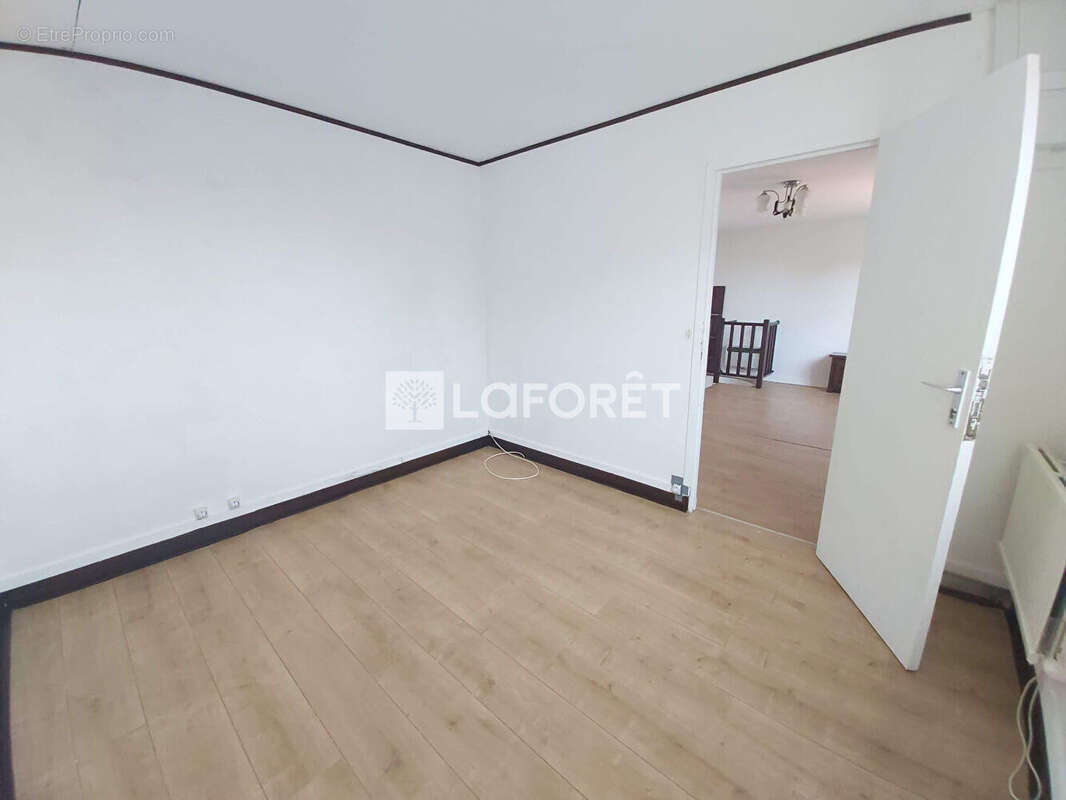 Maison à VILLEMOMBLE