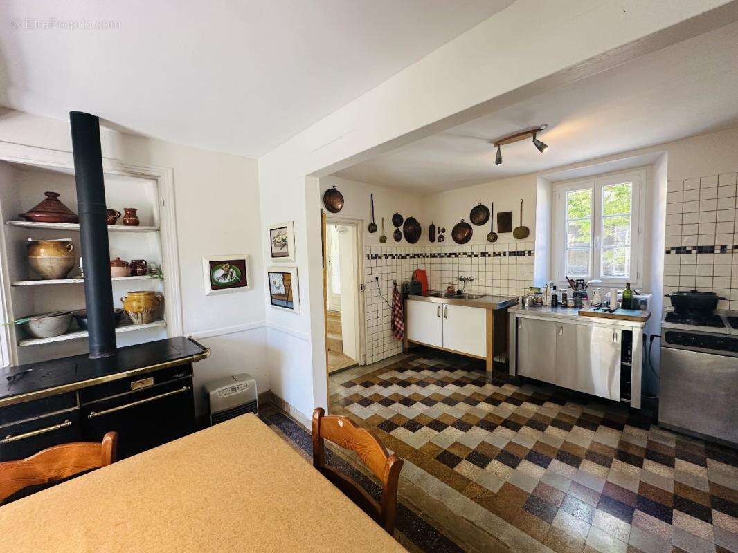 Maison à LASSERRE