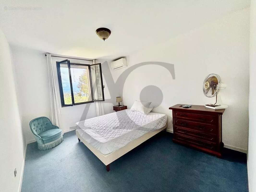 Maison à VILLENEUVE-LOUBET