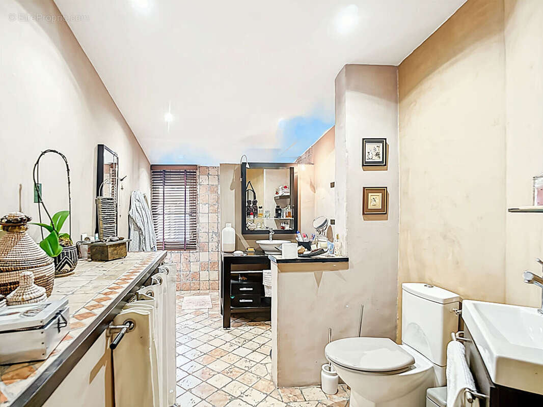 Charmante maison 3 pièces 80 m2 avec stationnement sur parcelle d'environ 350 m2 à vendre Secteur La Bouilladisse 13720 - photo 5