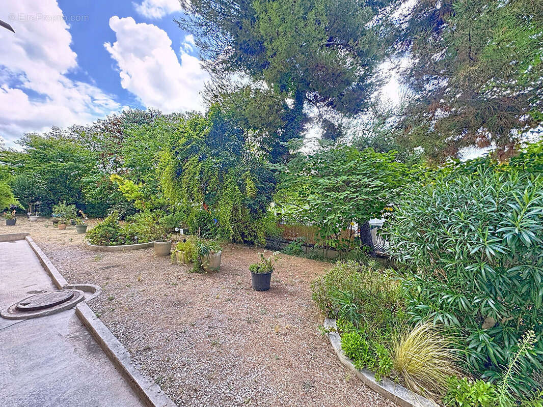 Appartement à MARSEILLE-14E