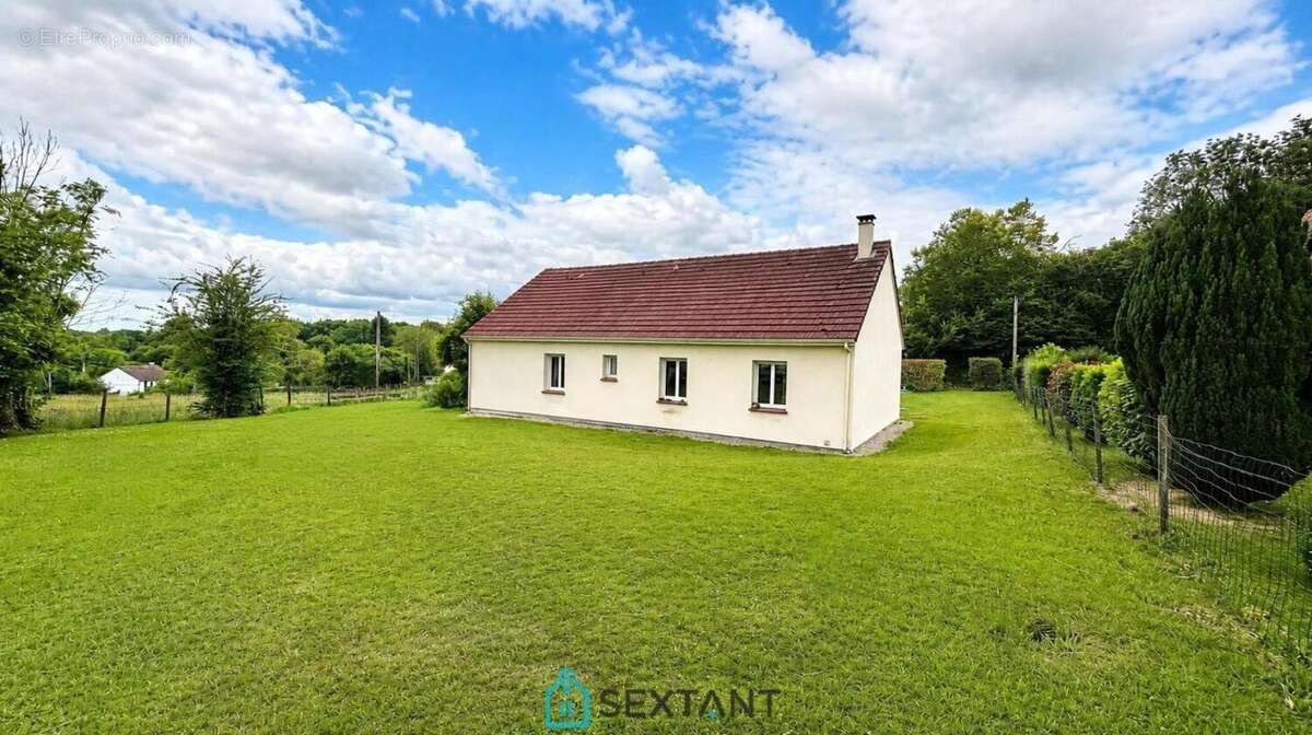 Maison à MONTFORT-SUR-RISLE