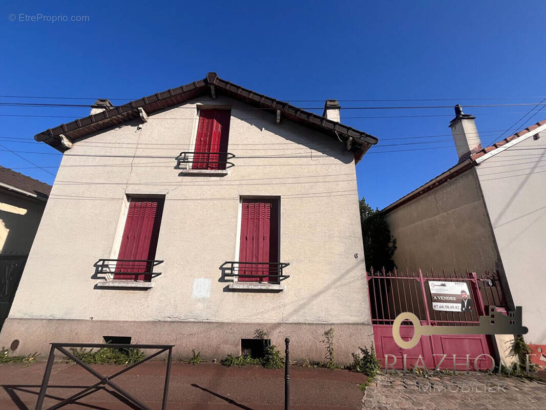 Maison à LE BOURGET