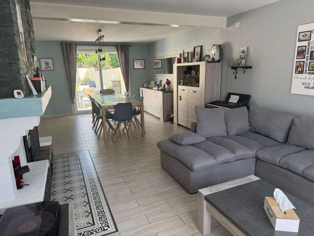 Maison à SAINT-ROGATIEN