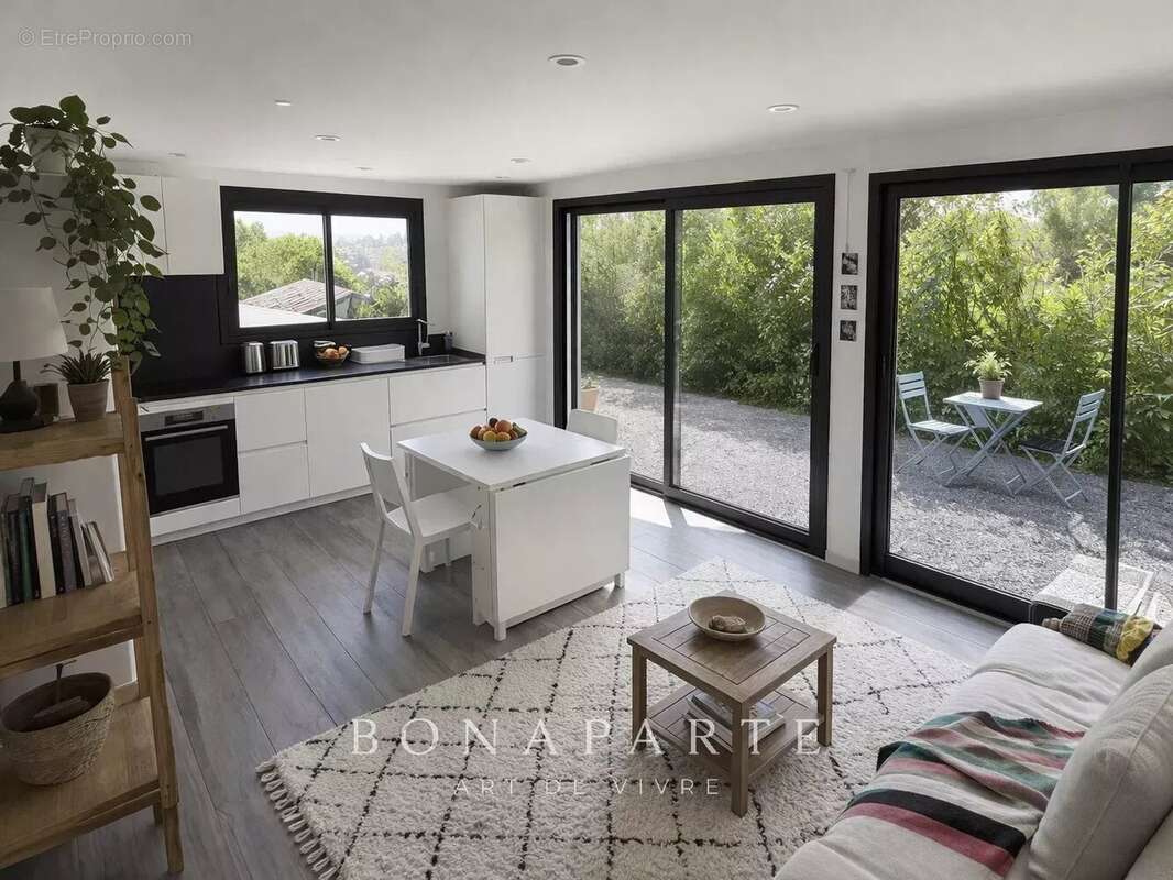 Saint-jean-de-luz - propriete avec piscine et annexe - photo 18