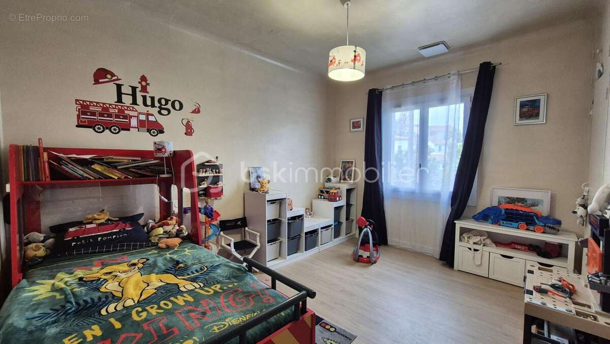 A vendre maison de ville de 129m² trois faces sur terrain de 438m² a elne - centre ville - proche de tous les commerces des ecol - photo 11
