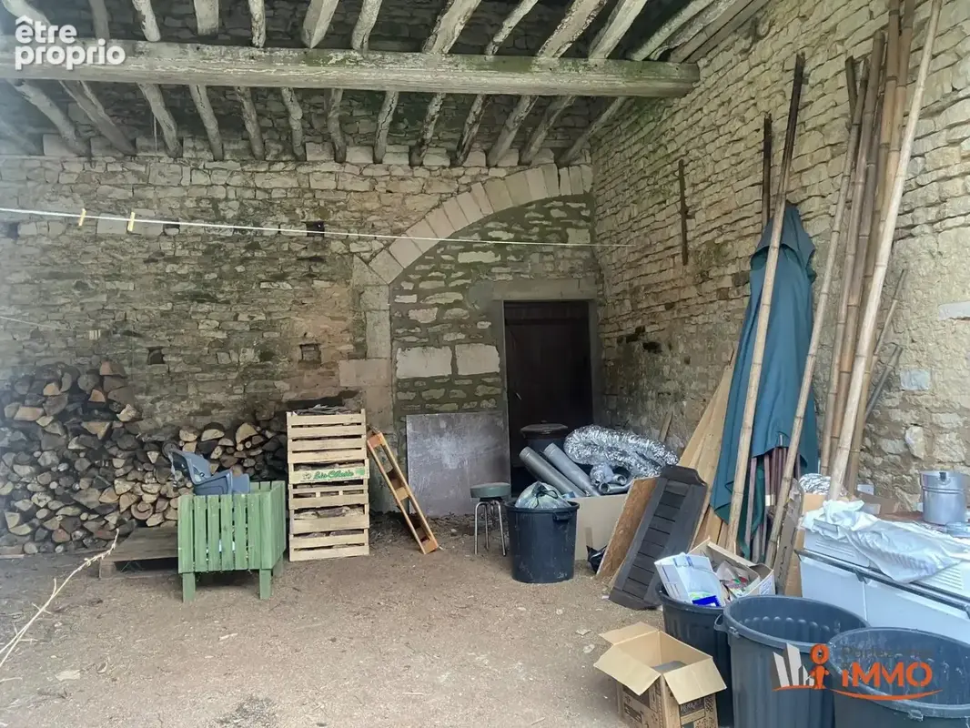 Belle maison en pierres avec jardin et dépendances - photo 23