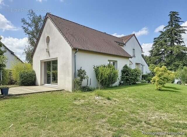 Maison à MONTLOUIS-SUR-LOIRE