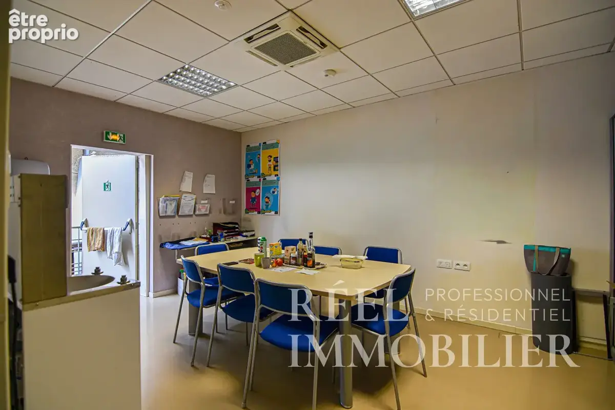 Immeuble de bureaux loué - Investissement locatif en coeur de ville d'Auch - photo 14