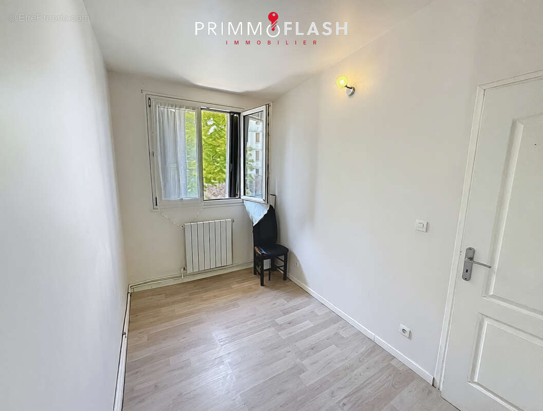 BOBIGNY - Maison 5 pièces, 82 m² + accès voiture - photo 7